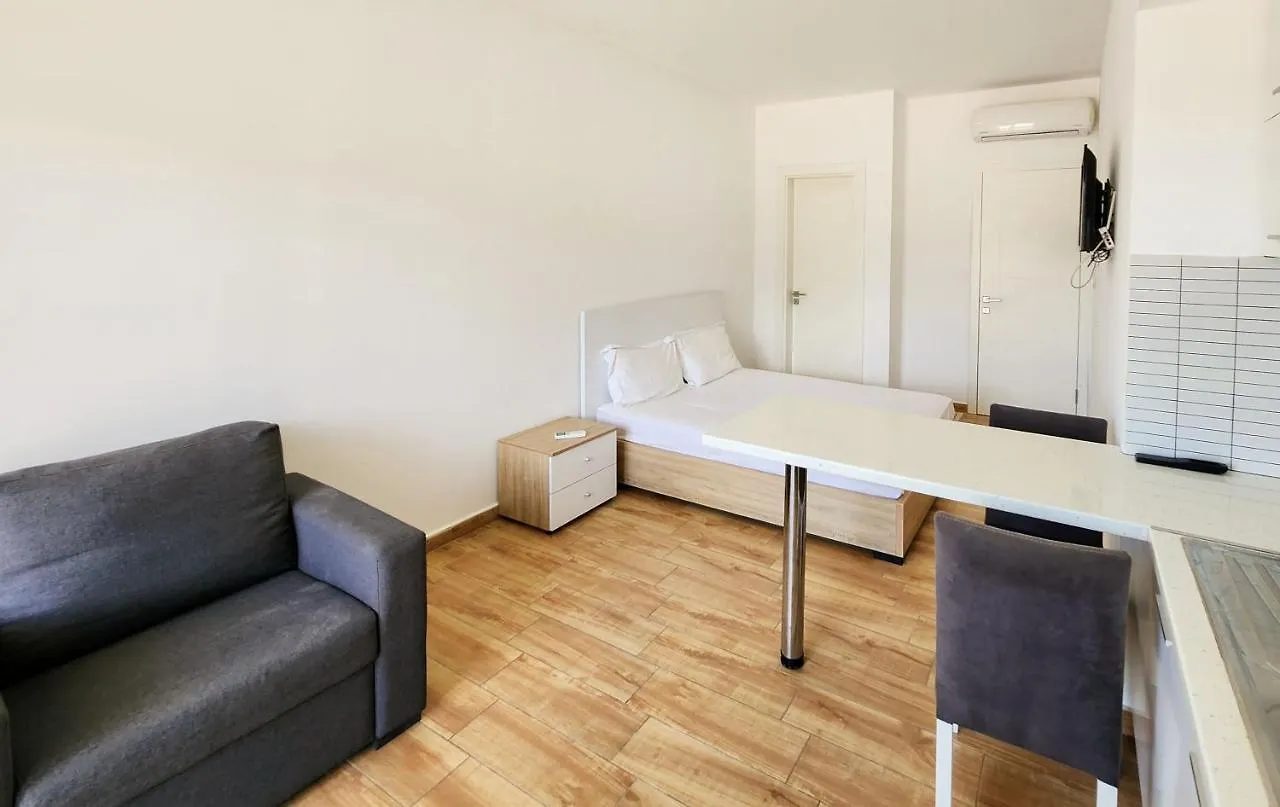 Holiday Luxury Apartments Lezhë 0*,